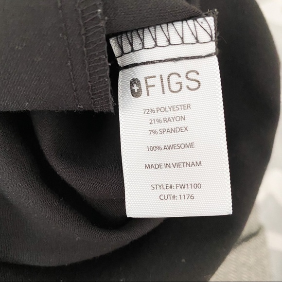 FIGS v-neck black scrub top size small - Picture 4 of 6